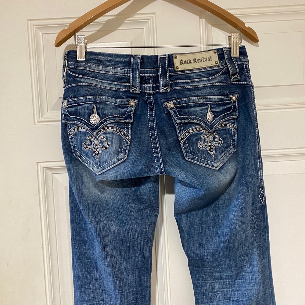 Rock Revival Embellished Back-Pocket boot cut Jeans - Medium Blue